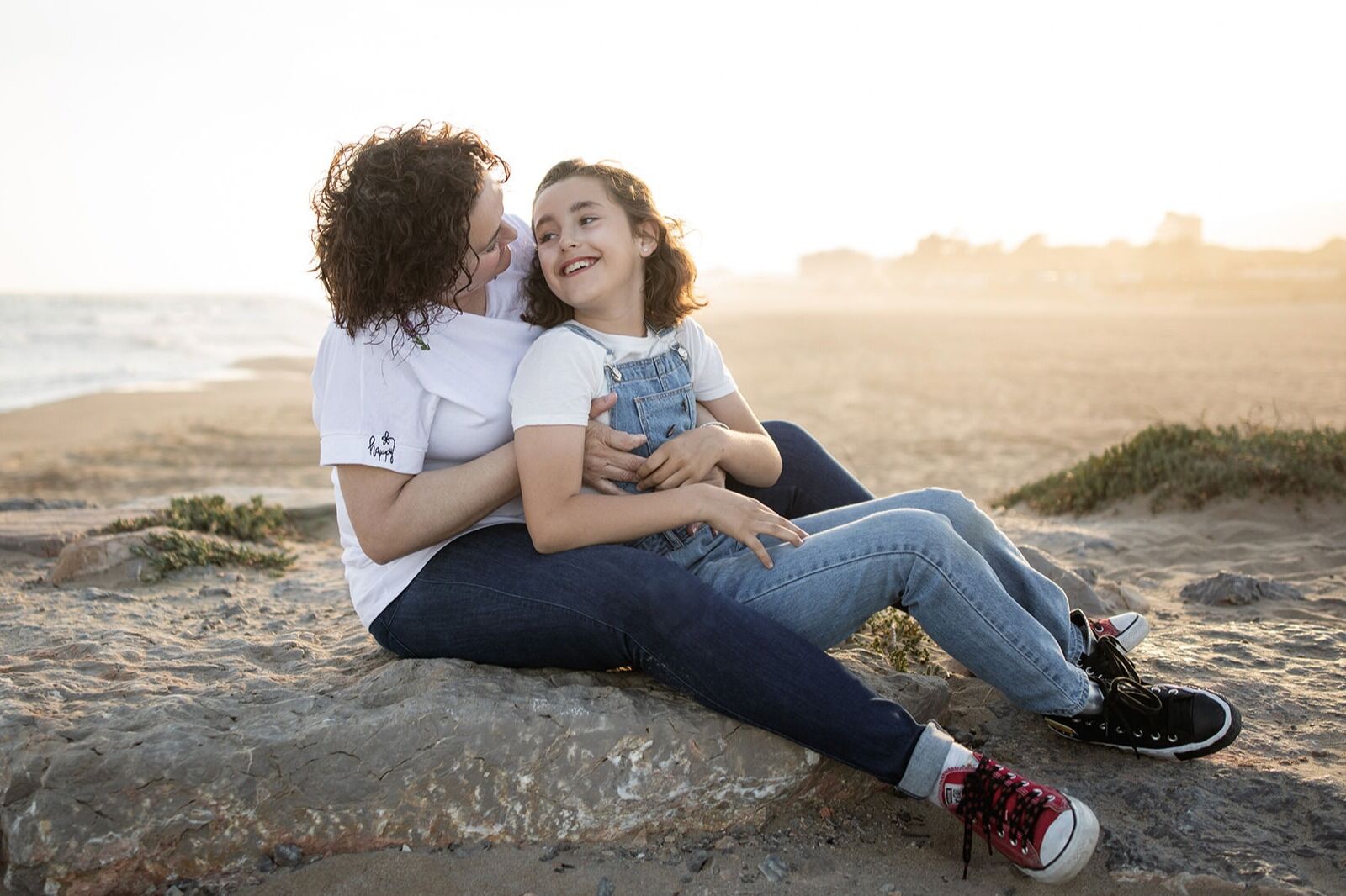 Davinia Torres Fotografia - 013-fotografo-fotografia-fotos-familiares-de-familia-sesion-familiar-dia-de-la-madre-precios-barcelona-girona-costa-brava-sant-feliu-guixols-llobregat-cugat-platja-aro-molins-de-rei-sabadell-martorell-palamos.jpg